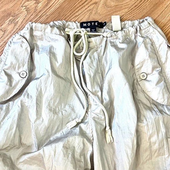 Motel Rocks, Light Golld,Shimmer Parachute Pants, Excellent Condition, Size XS - Picture 6 of 15
